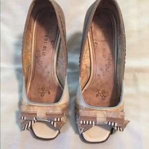 Bobbi Blu Peep Toe Pumps